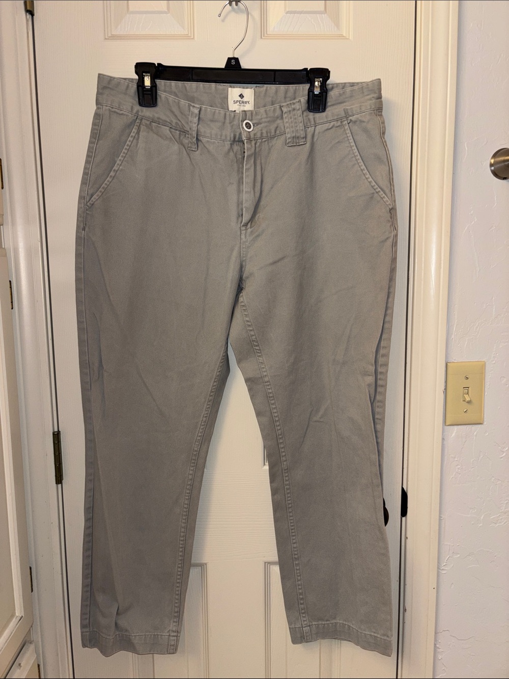 Sperry Men’s Light Gray Chino Pants